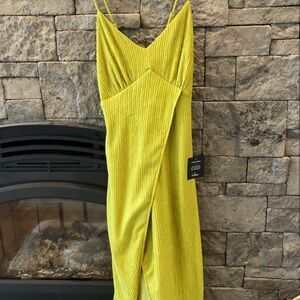 Lulu’s Vibrant Strappy Dress